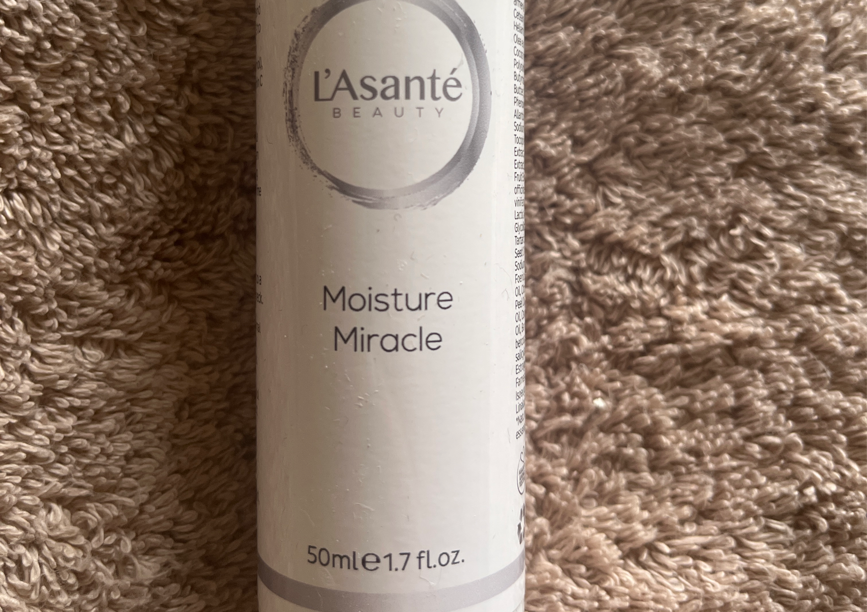 Moisture miracle moisturiser