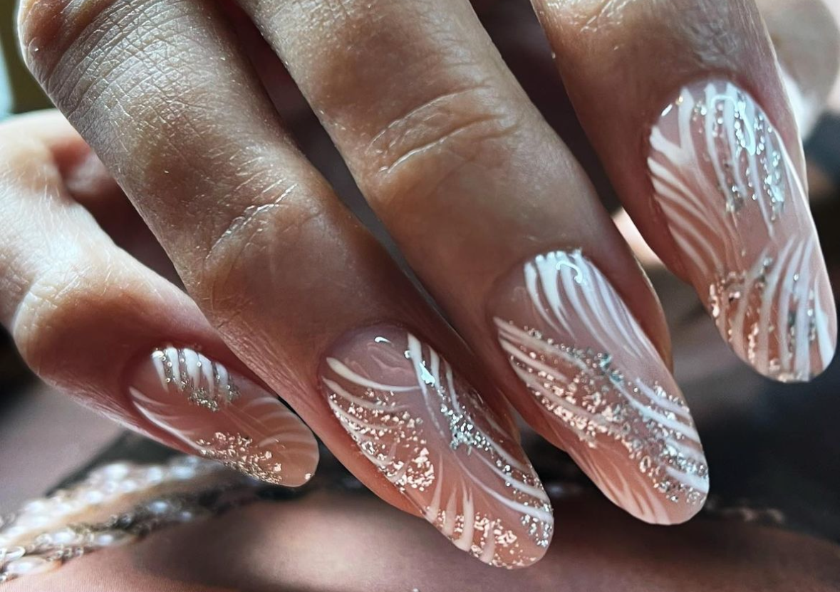 Gel sculpted extensions         Long length