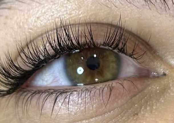 Lash Extenion Model