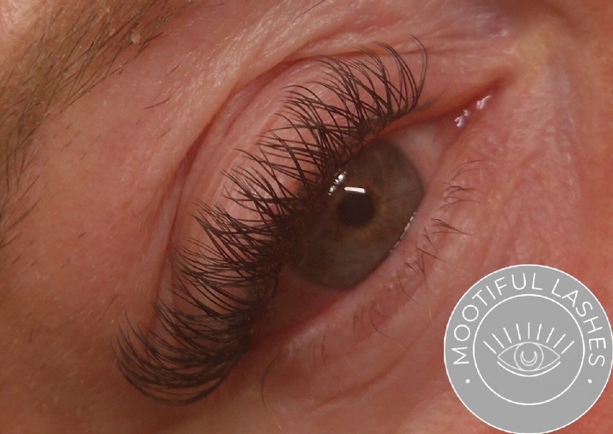 UV YY lashes Full Set