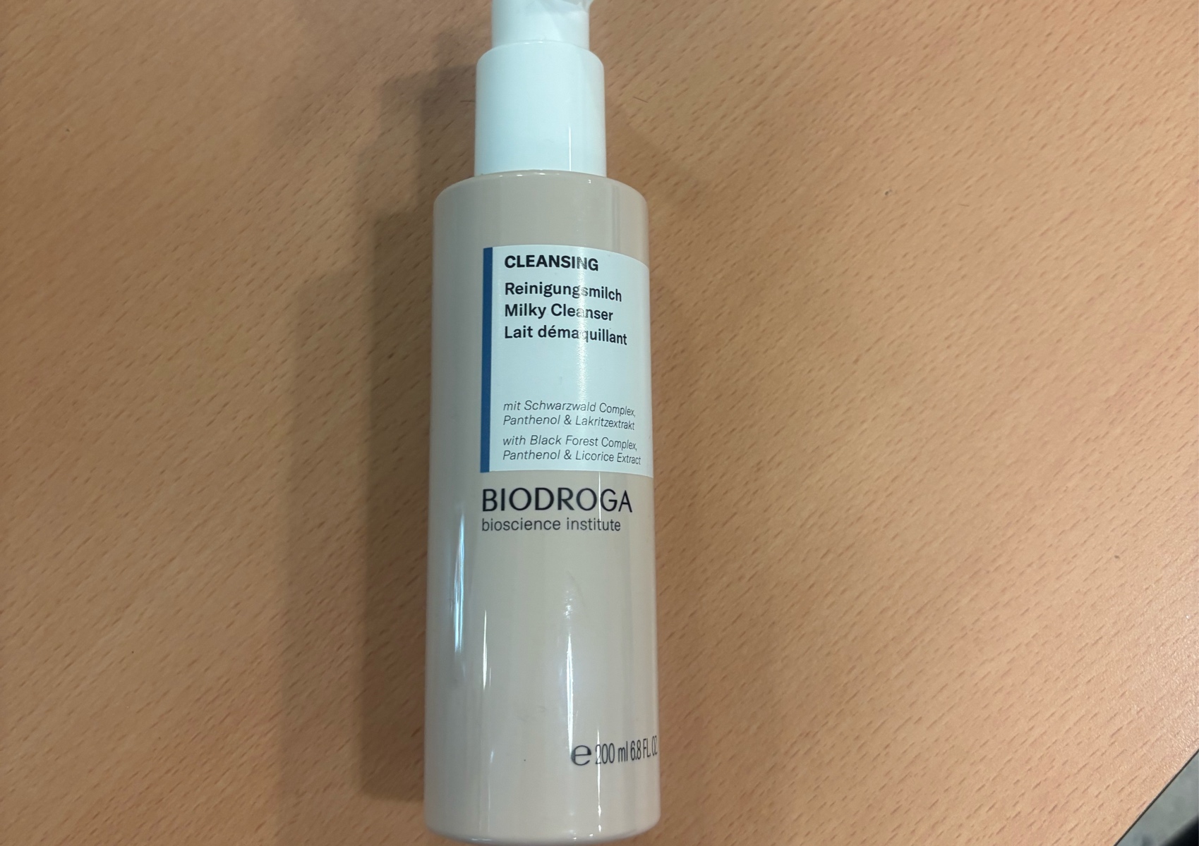 Cleanser Milk  Biodroga 200mls RR $59.00