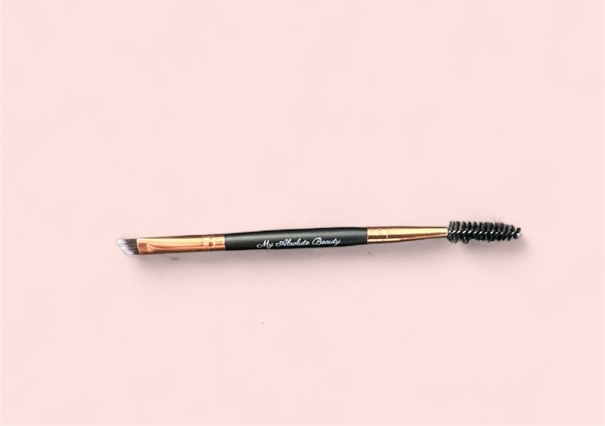 Eyebrow brush