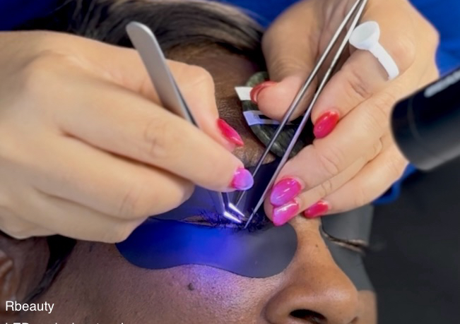 LED eyelash extensions full set classic 