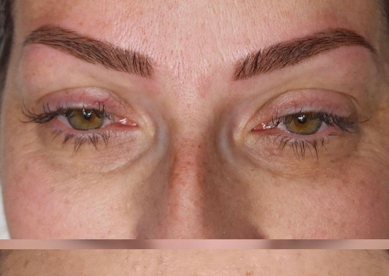 Sourcils ( shading )