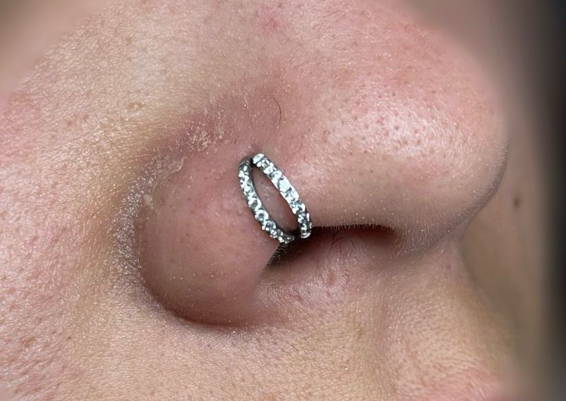 Nostril ( piercing à l’aile du nez )