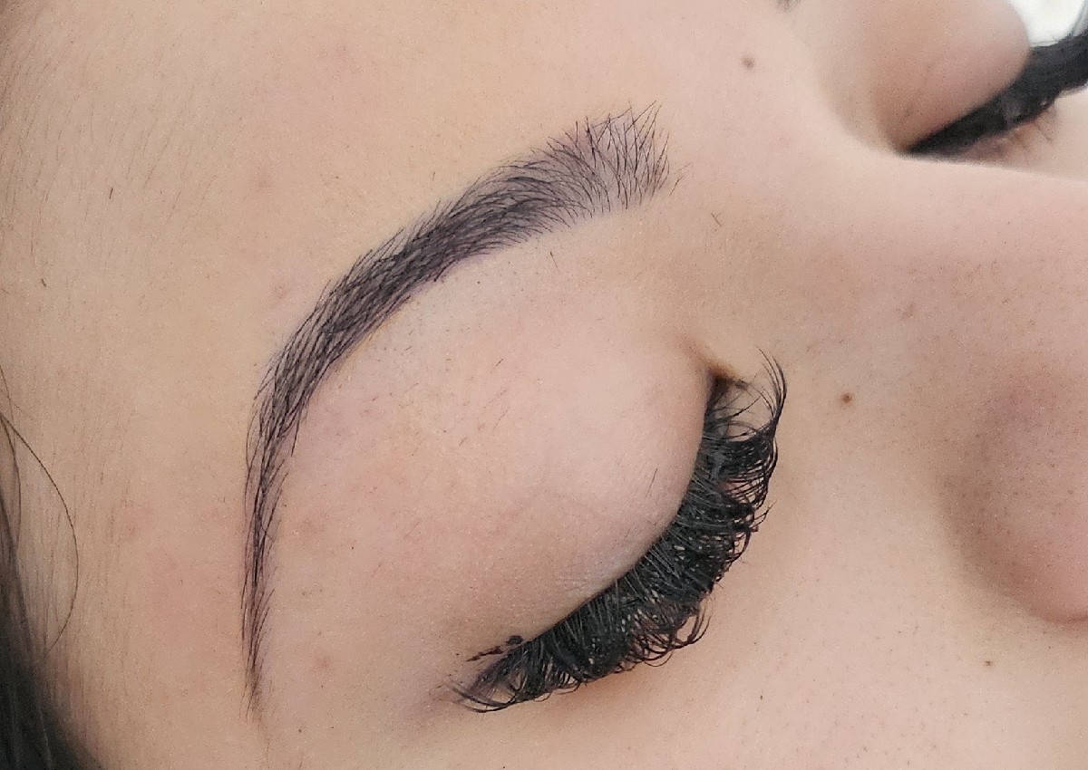 Eyebrow wax