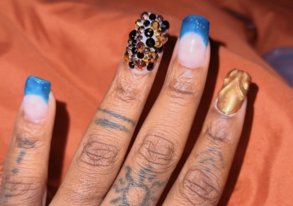 Full Set Nails- 4 Finger Design