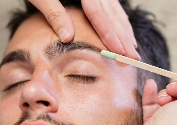 Wax Eyebrows 