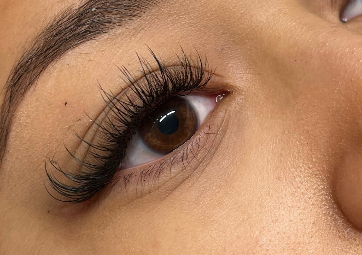 Hybrid Lashes