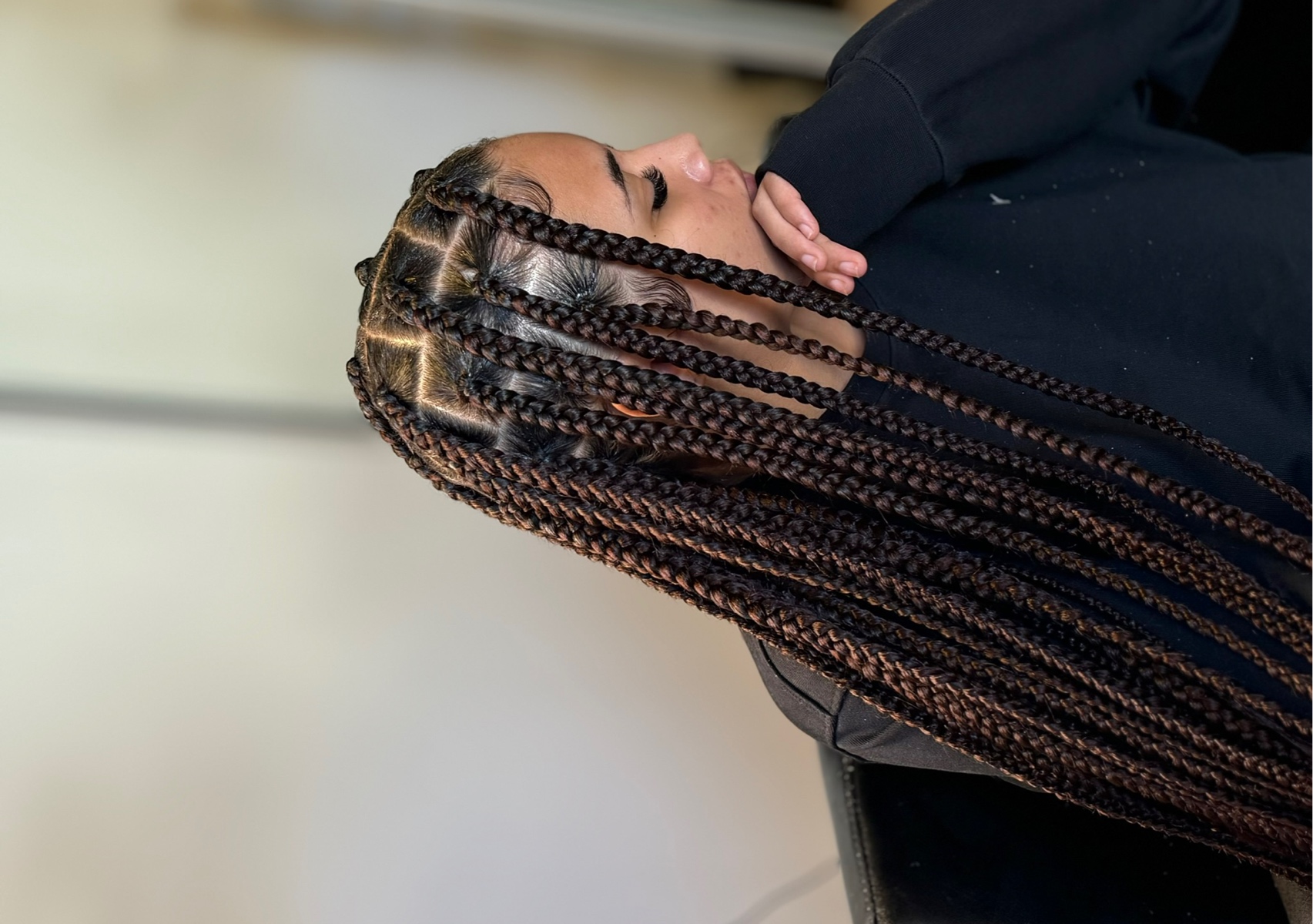 Large Knotless Braids