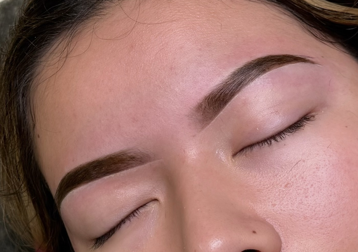 Brow stain—Shaping & Wax