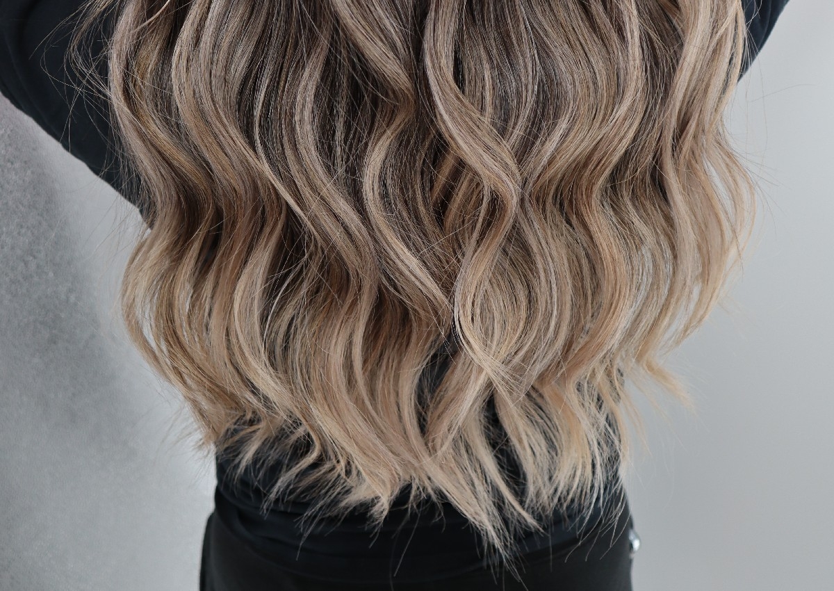 Balayage/ombre - ends appear to be fully saturated