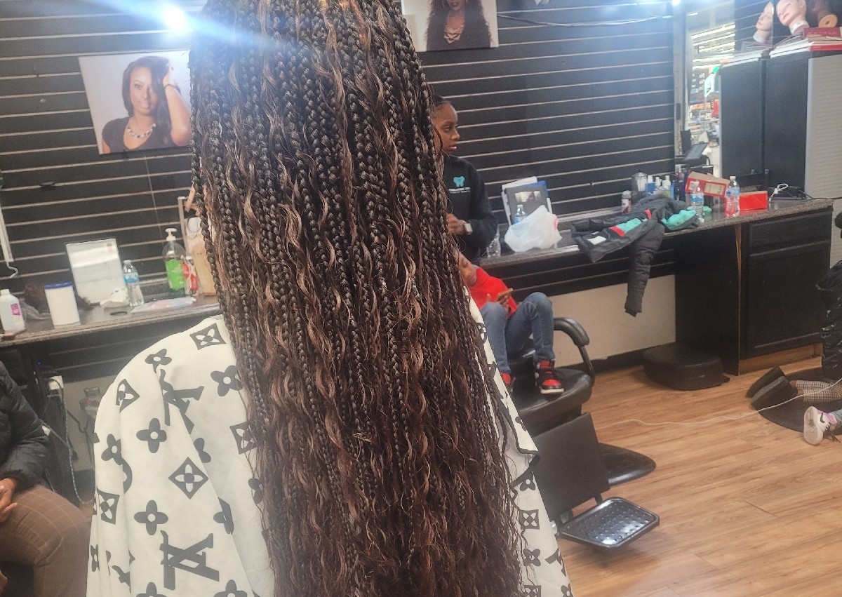 Knotless box braids