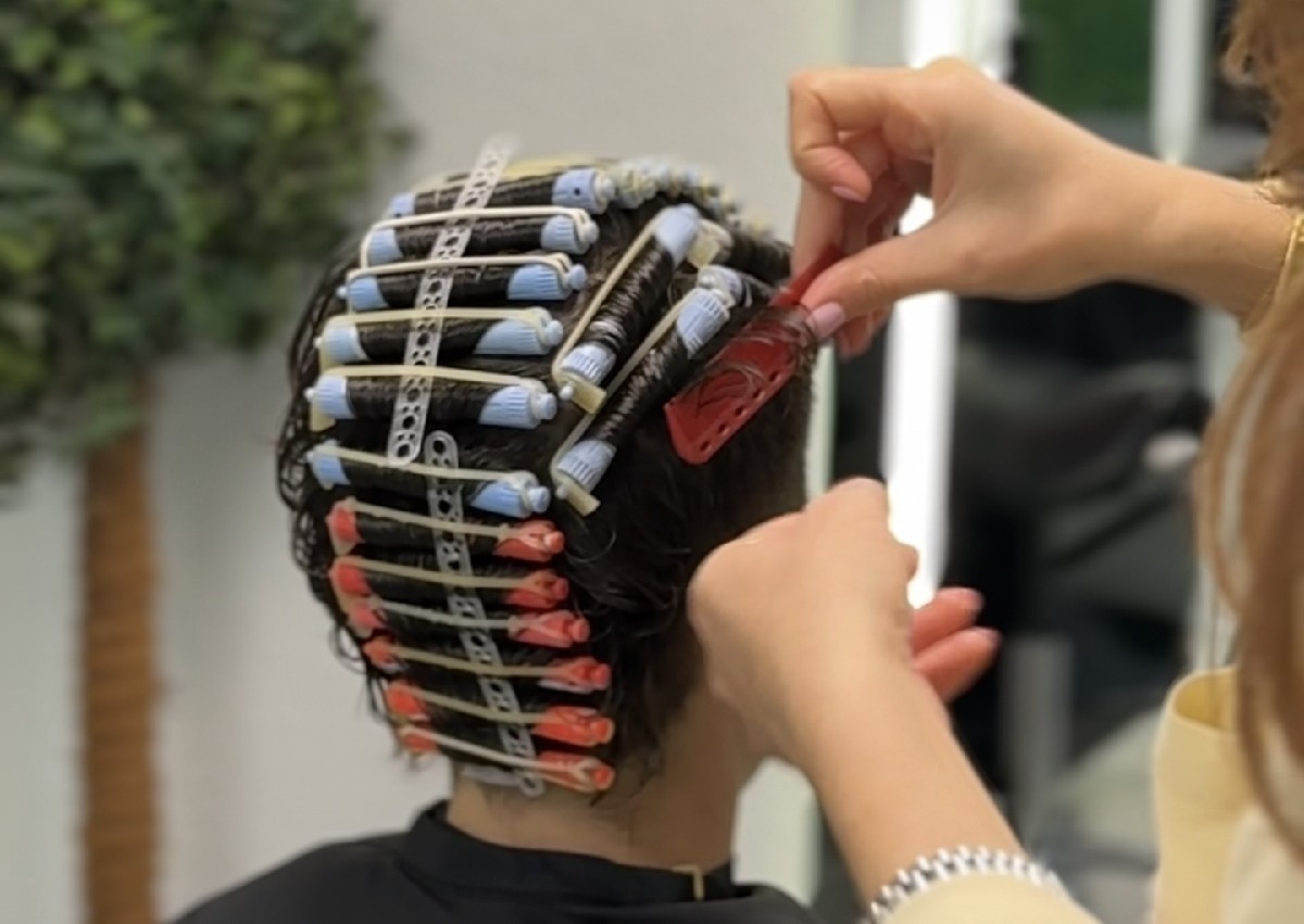 Dauerwelle/Permanent Curls