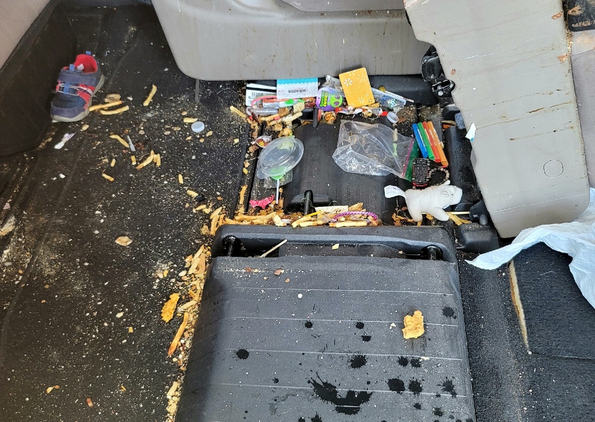 Excessive stains/soil