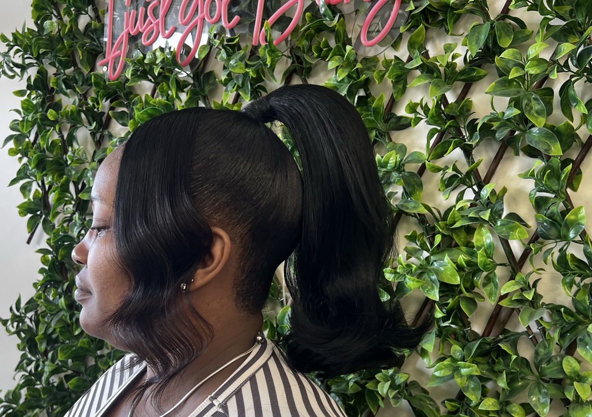 Ponytail with pieces in the front 