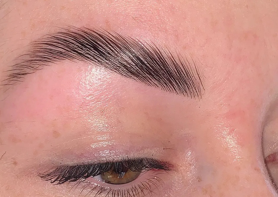 Brow Lamination +Tint 