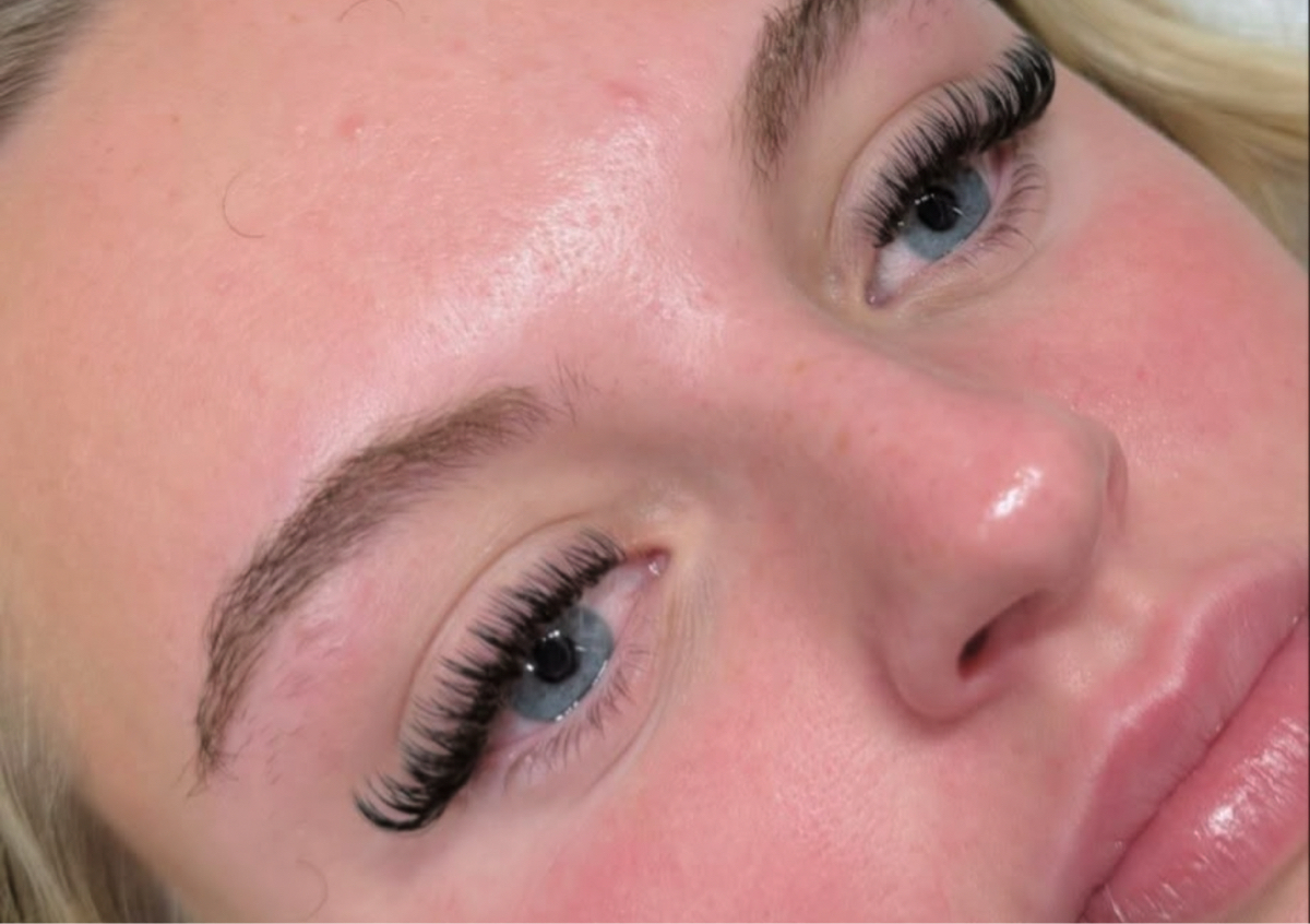 Hybrid Lashes