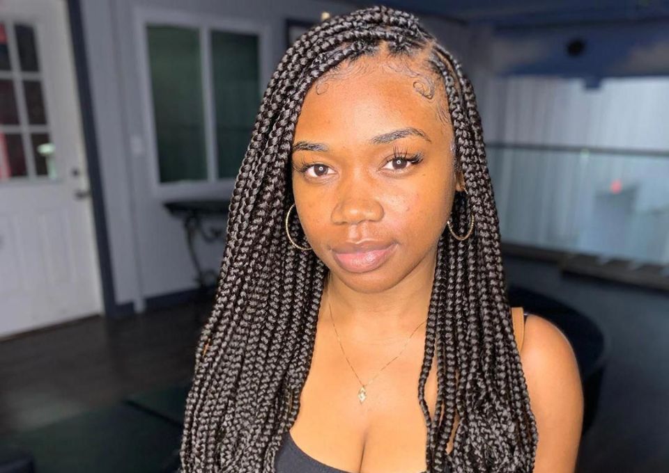 Knotless Braids Waist (medium)