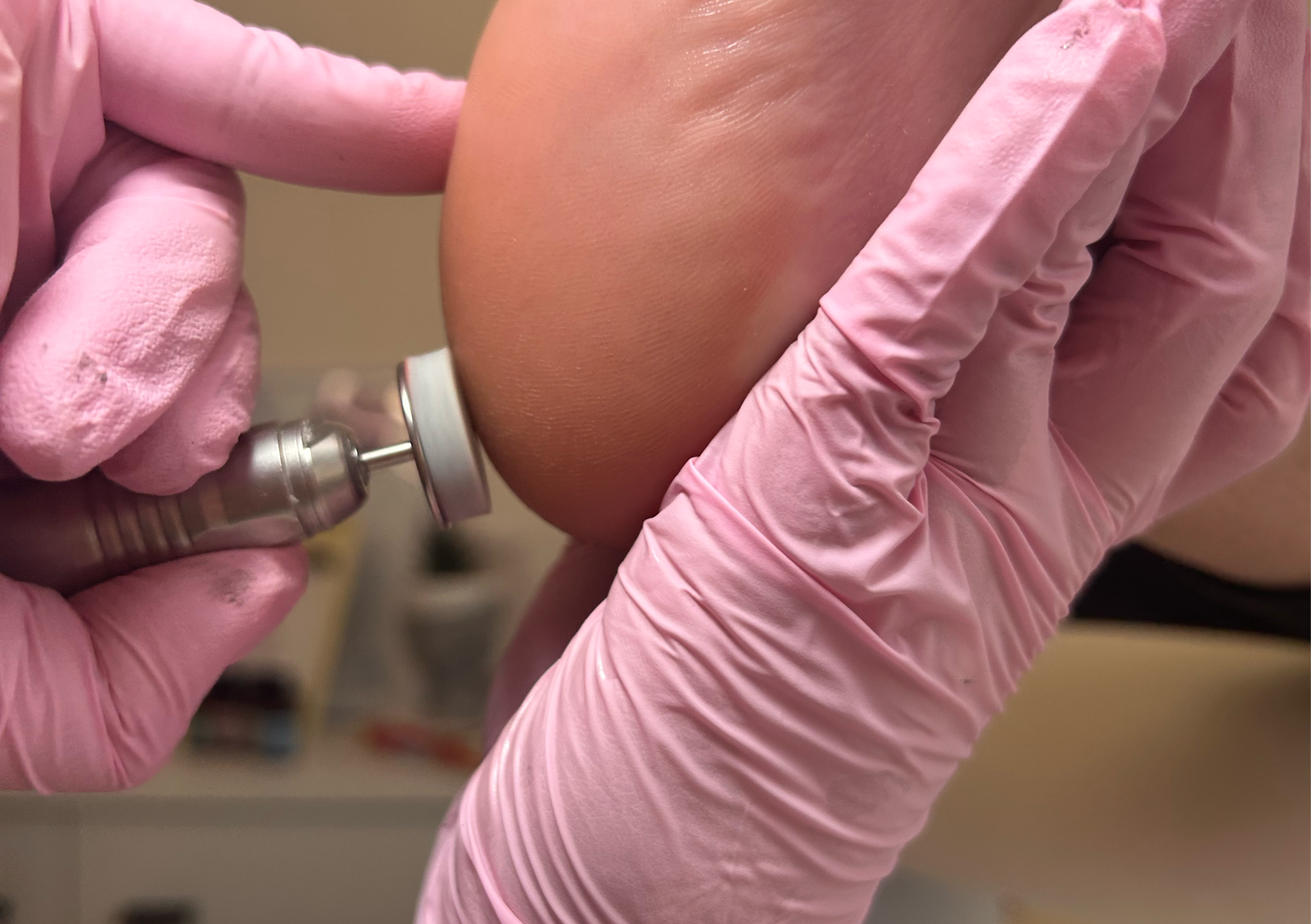 Pedichiură SPA- Serviciu NOU 