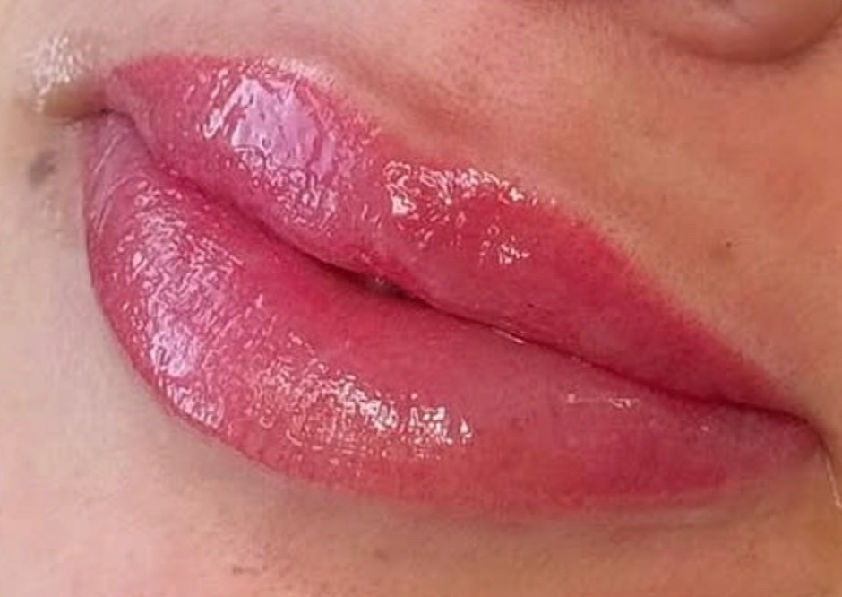 new client LIP BLUSHING