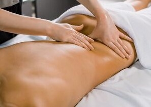 35 MINUTES BACK MASSAGE 