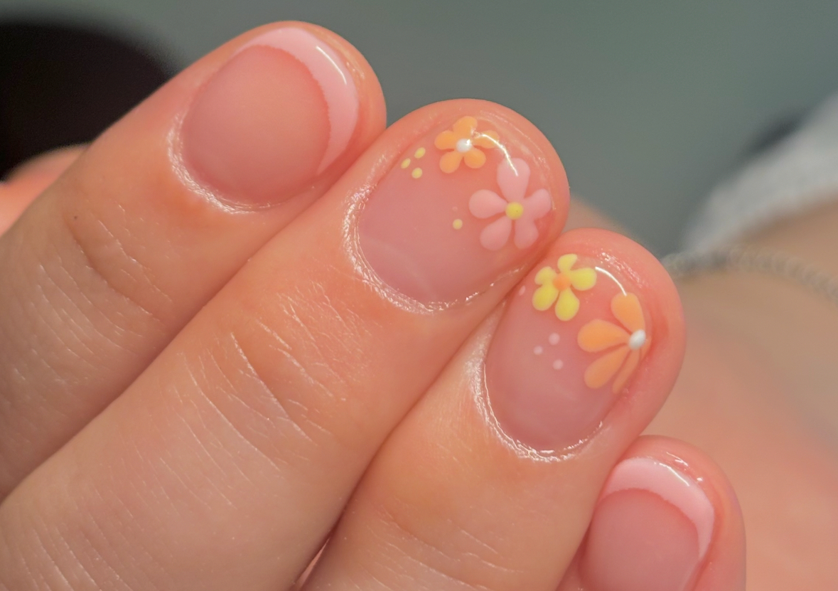 Basic nail art