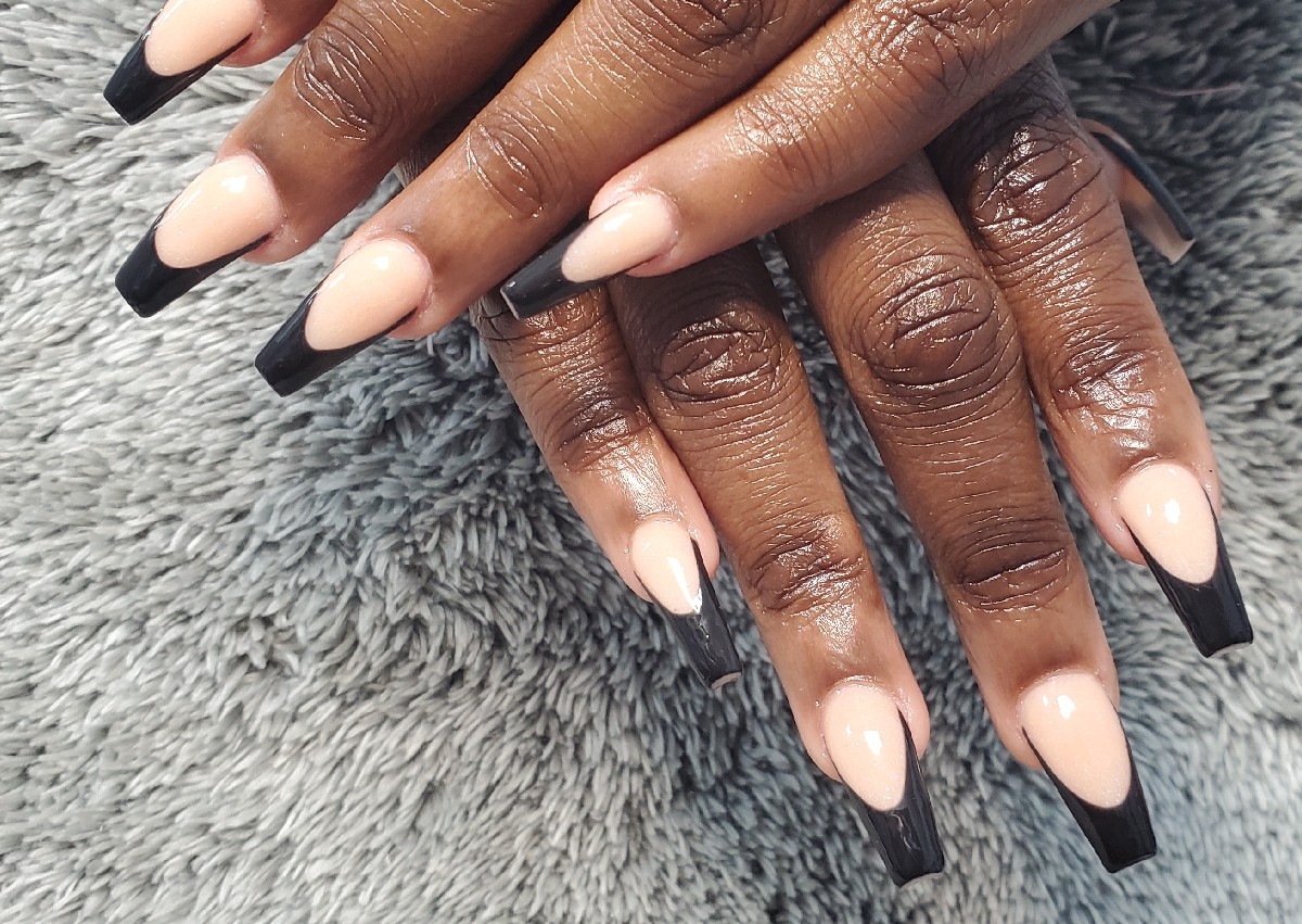 Medium Painted French (10 nails) (Design Only)