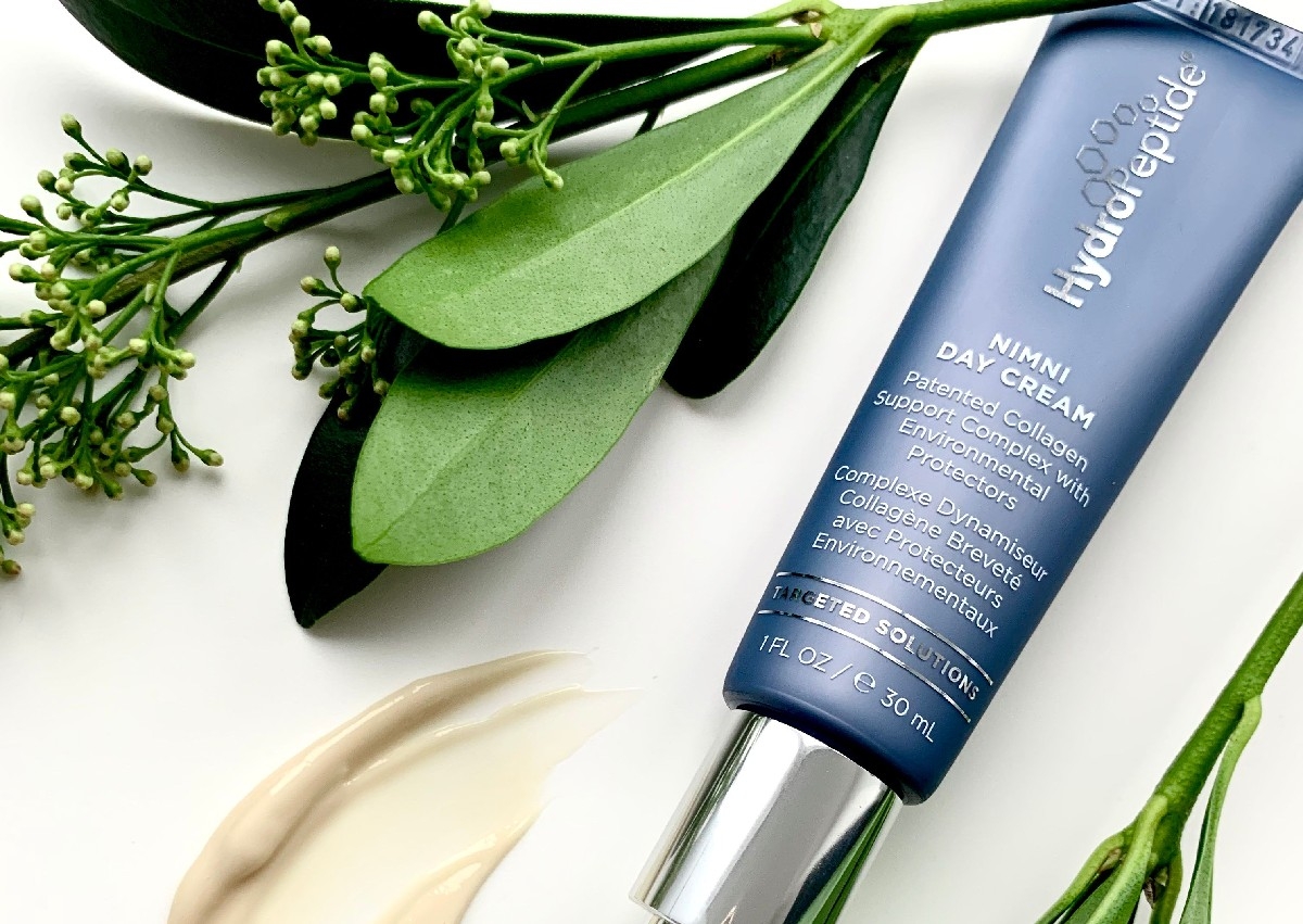 Hydropeptides Signature Facial 