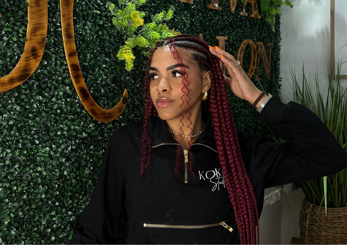 Large fulani Knot. Braids