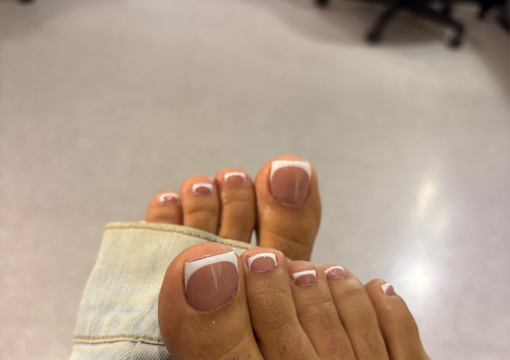 ADORNO - French (Pies) 🖌️