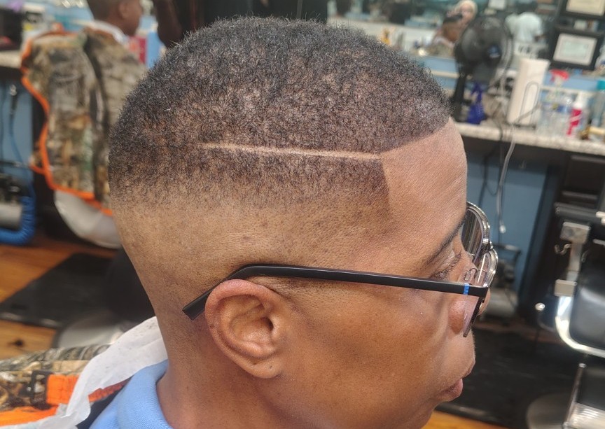 ✂️ Signature Haircut (Tier 3 with 2 Complimentary Enhancement)