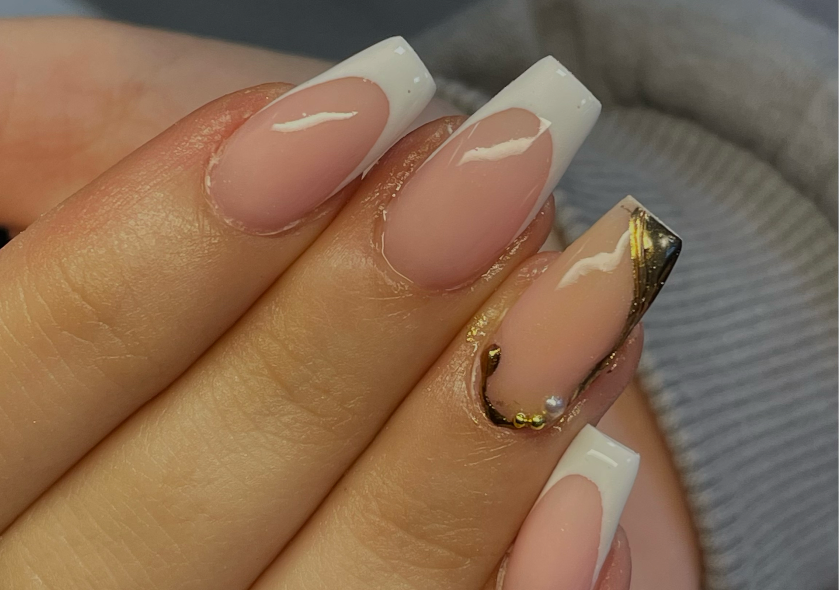 Gel overlay refill minimal design