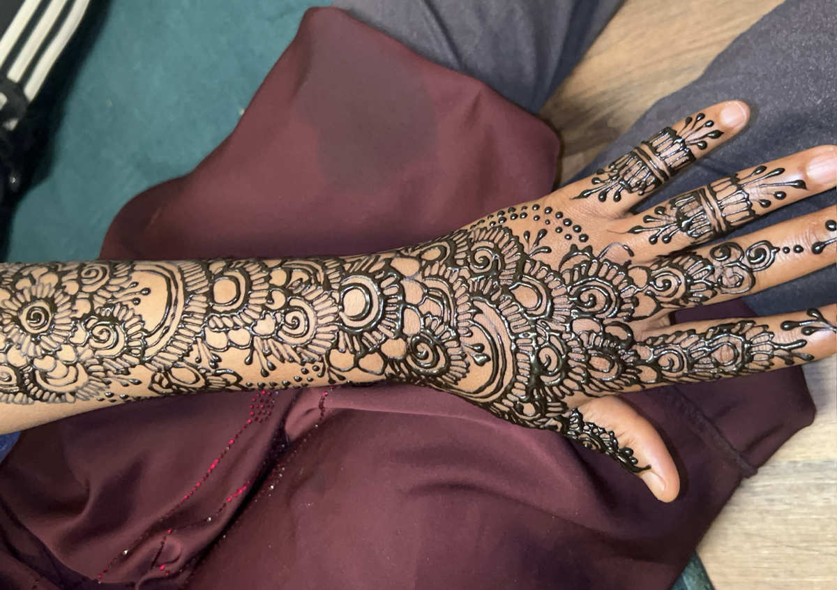 Elbow Length Black/ Red Henna
