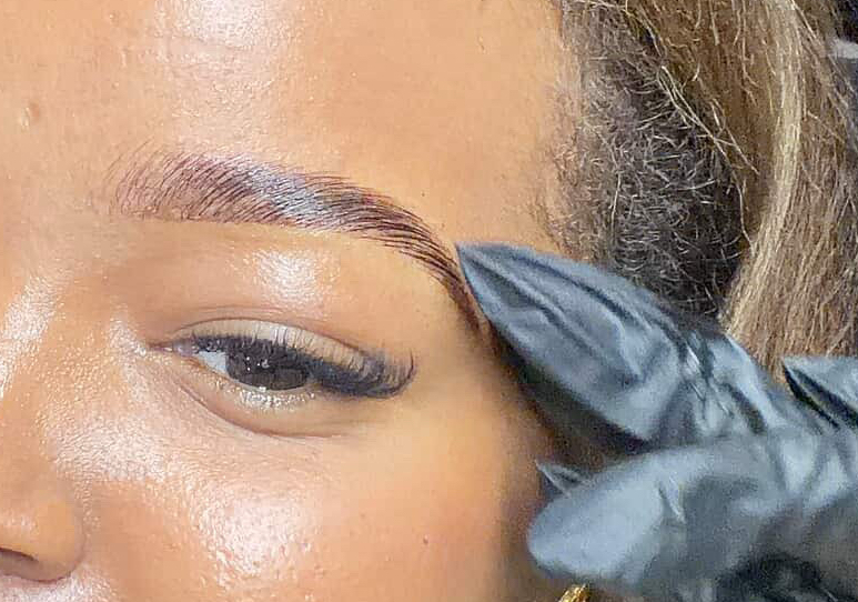 Brow tinting 