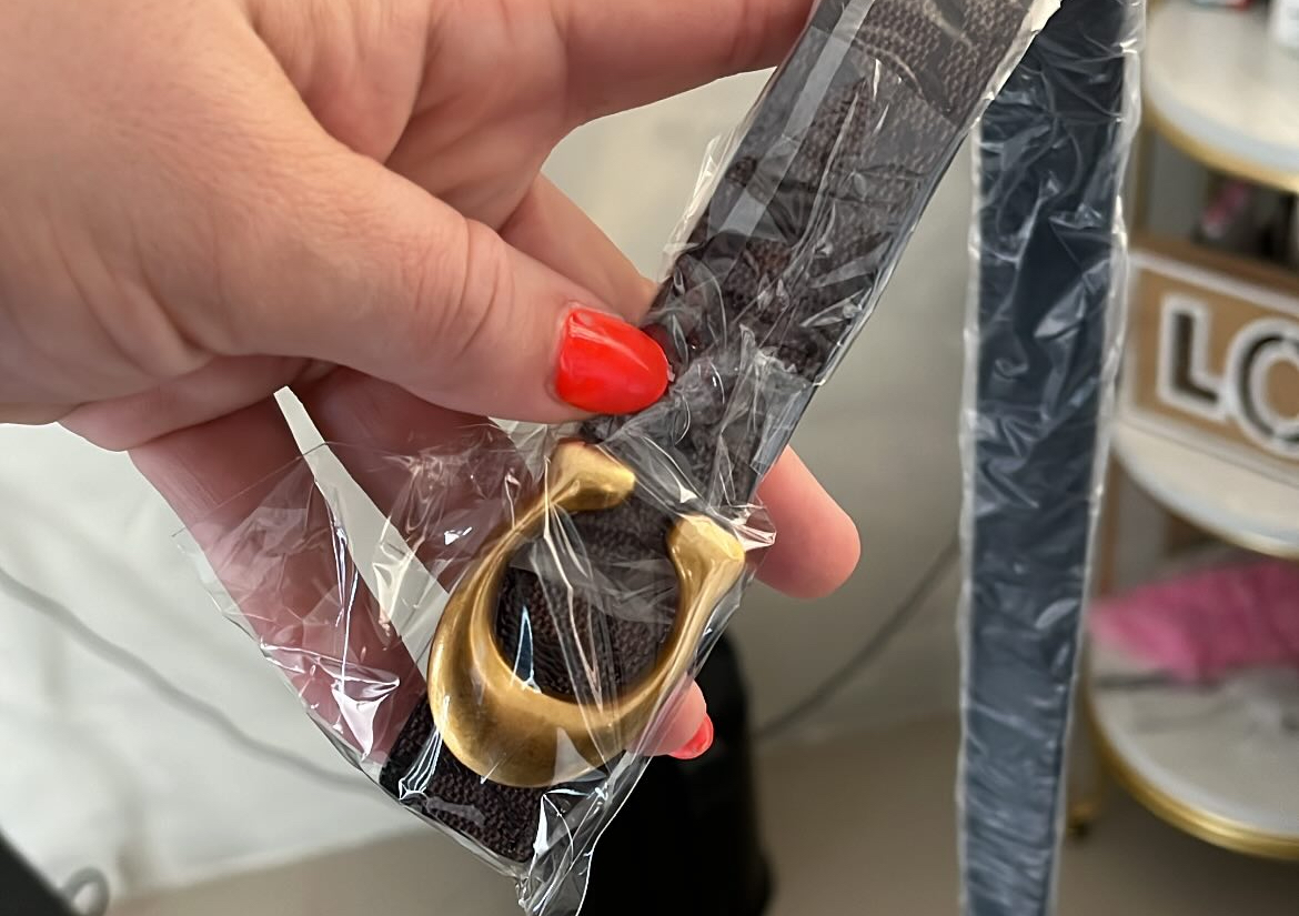 Correa coach Marron Con Caja