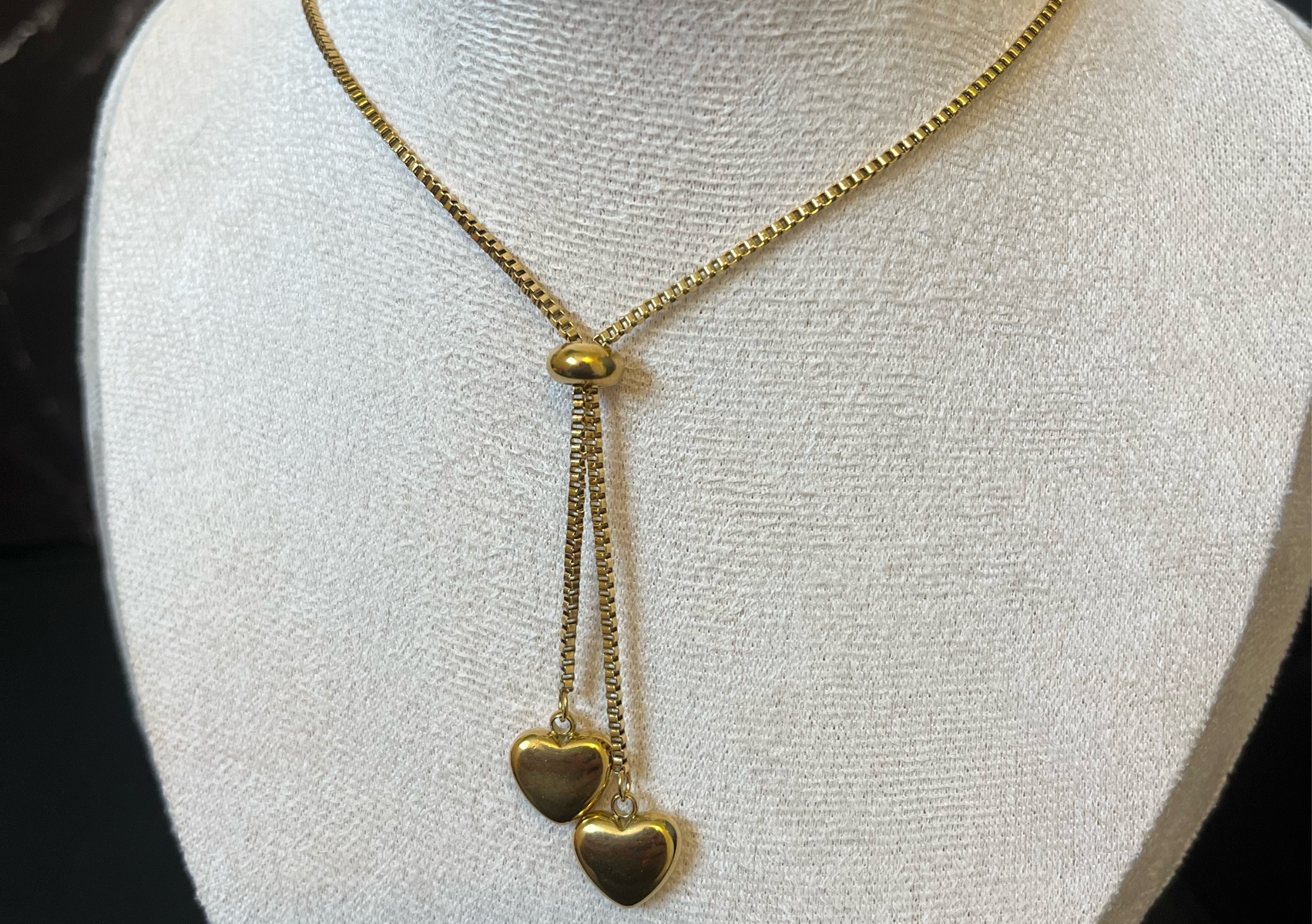 Collar ajustable de corazón