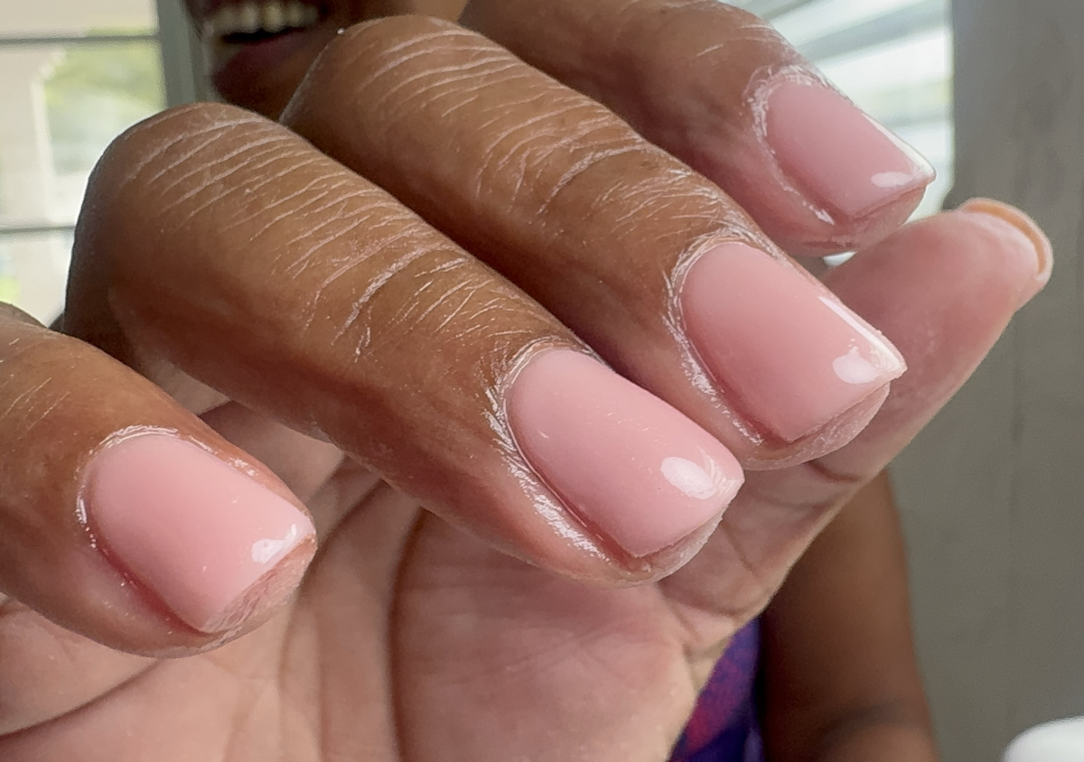 Manicura + Esmaltado en gel manos dama (2/2)