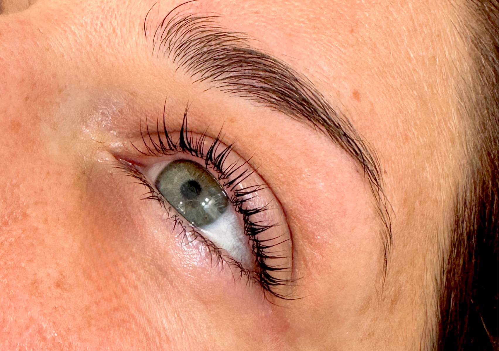 Laminazione ciglia + tinta 