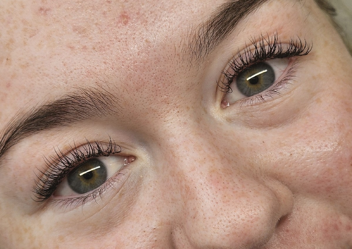 Classic lashes (3/5)