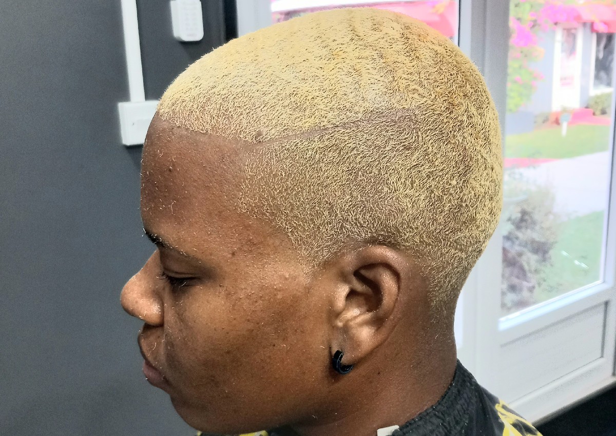 Women's Low Haircut