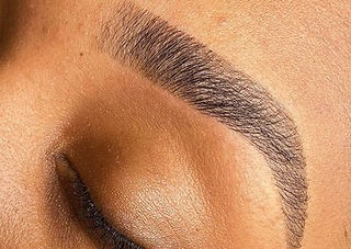 Women's Eyebrow Arching