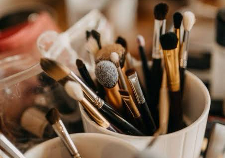 MAQUILLAJE PROFESIONAL