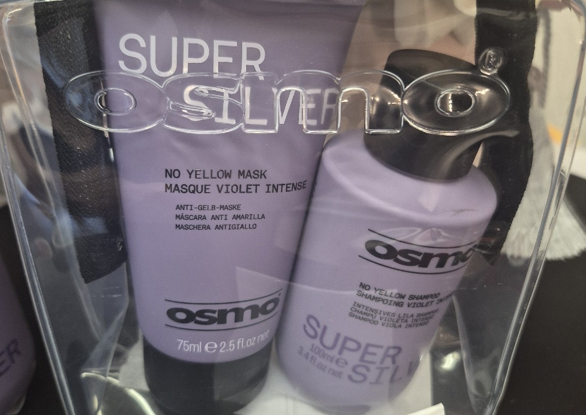 Ismo intense purpke shampoo and conditiiner travel size 15 euro