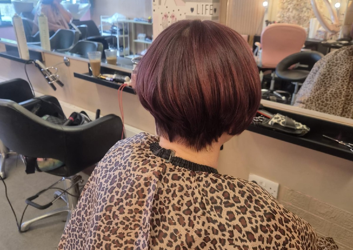Tuesday wash Cut blow dry hsir above shoulder €40