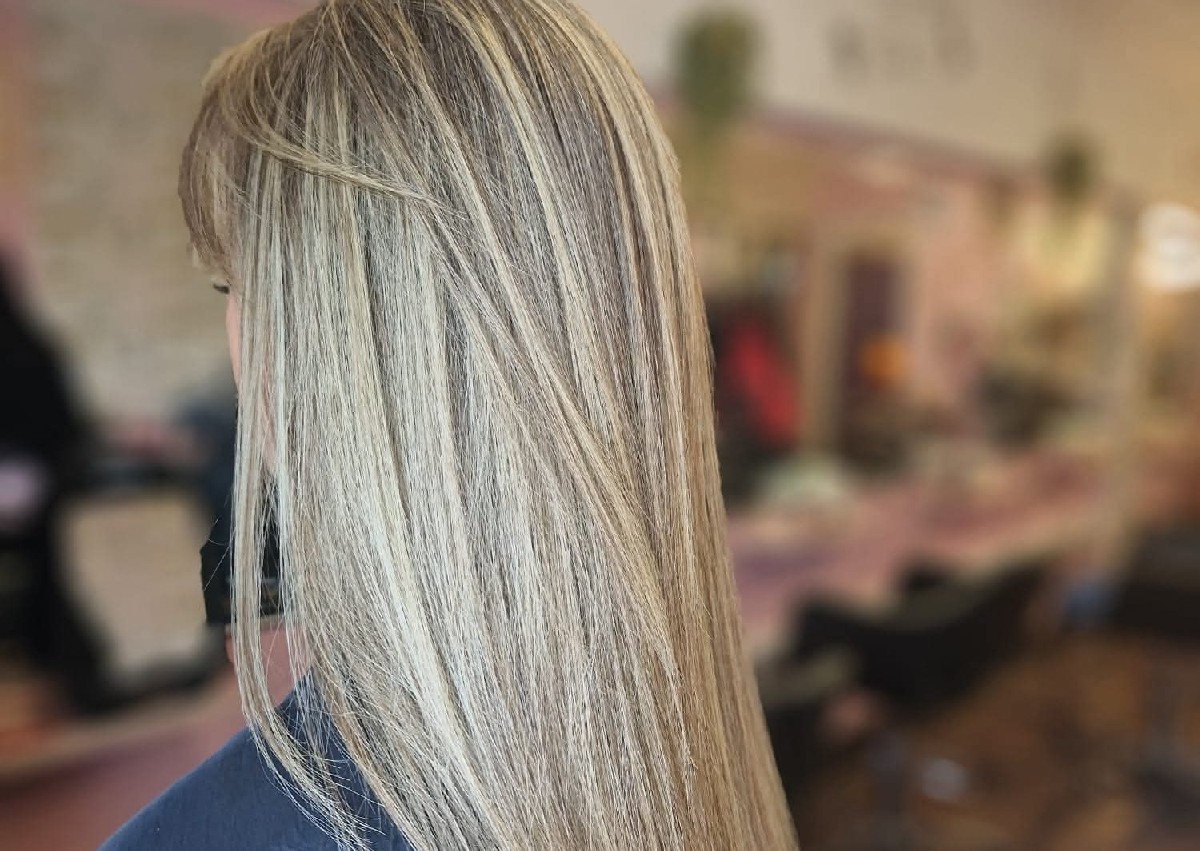 Wednesday Full head highlights long hair on or below shoulder 