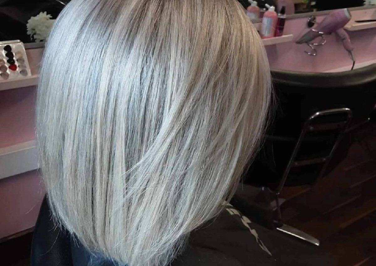 Wednesday Full head short hair above shoulder 