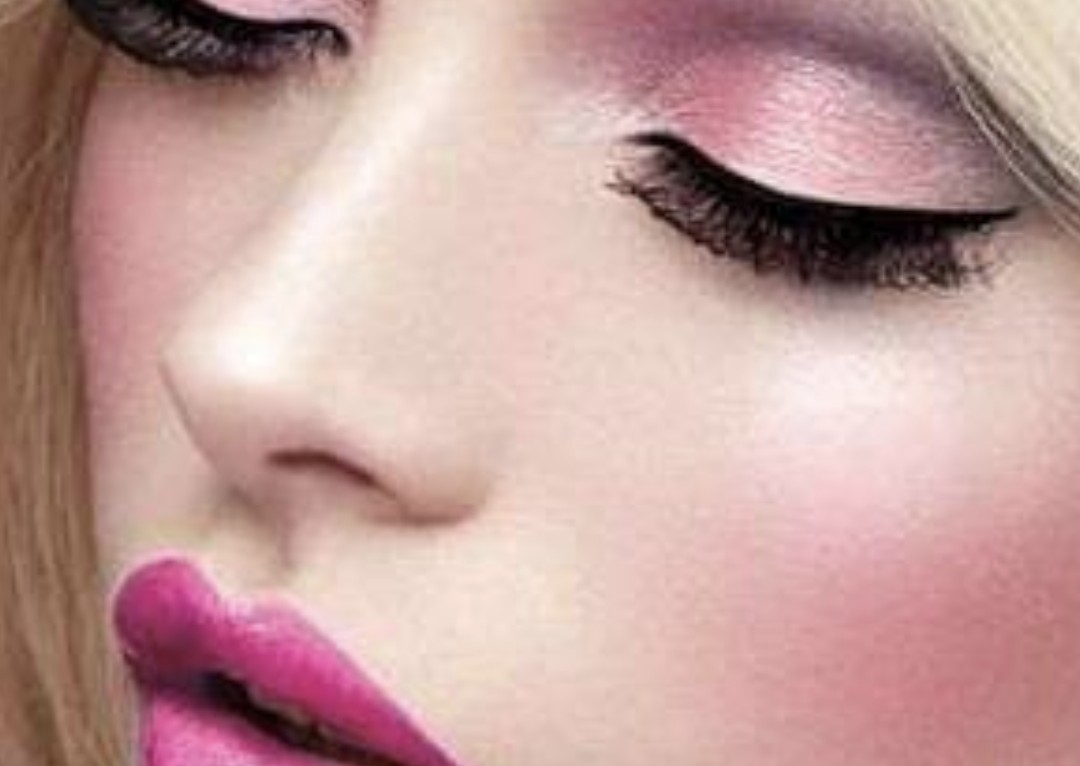 Full face make up natural glam with lashes 