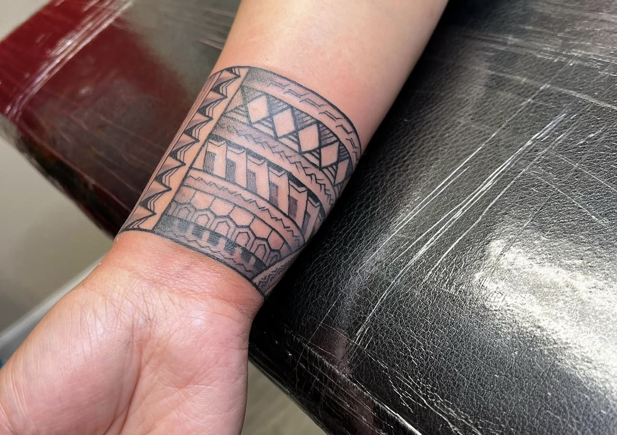 Taulima/Tauvae (Wrist)
