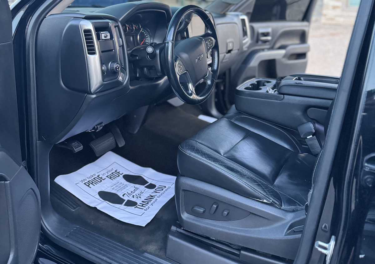 Interior Reset Medium Vehicle